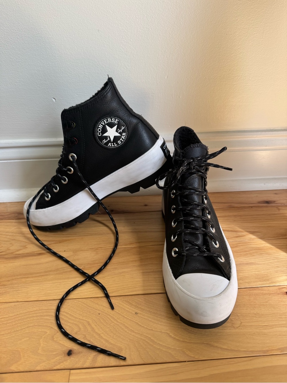 Black Leather Converse Black & White Lug-Sole High-Top Sneakers-Great Condotion